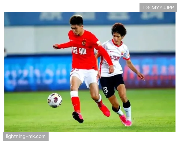 中超战术革新：阵型演变为中国足球发展注入新活力