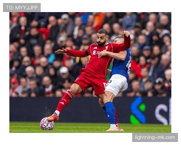 伯恩利关键球员近期表现稳健，攻防两端作用显著